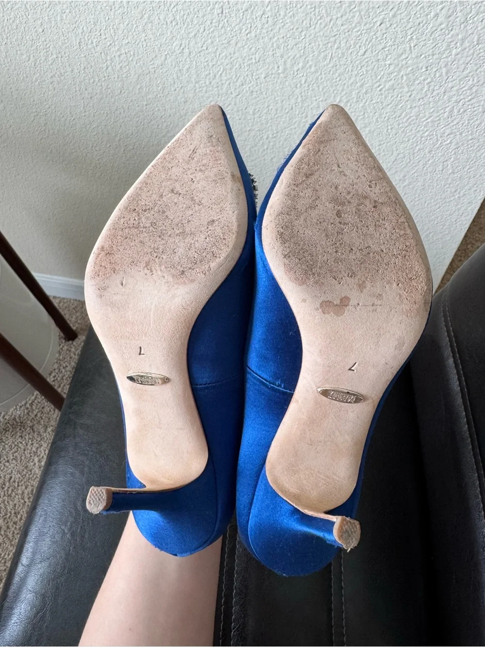 Badgley Mischka Royal Blue Pointed Toe Pumps with Crystal Buckle 7 size - Picture 6 of 7